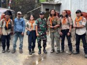 Kolaborasi RAPI Jabar dan Wanadri: Kawal Perjalanan Jelajah Hutan Lewat Radio Komunikasi